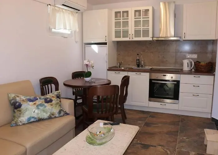 Apartment Rep